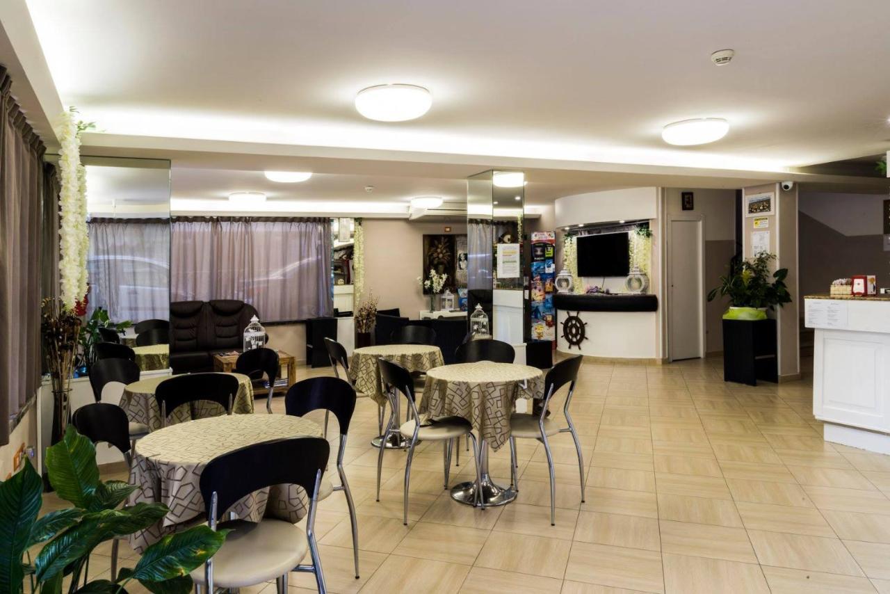 My Hotel เชเซนาติโก ภายนอก รูปภาพ